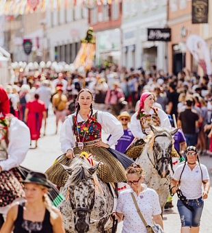 Trachtenumzug Villacher Kirchtag - Österreichs größtes Trachtenfest